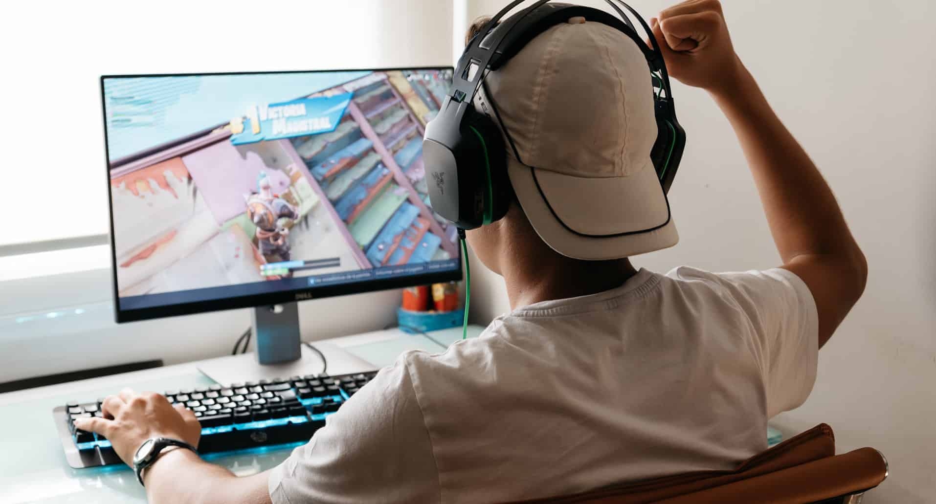 10 Reasons To Avoid Playing Fortnite (And What I'm Playing Instead) -  History-Computer