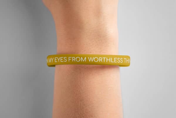 "Turn My Eyes From Worthless Things" Wristband - Image 6